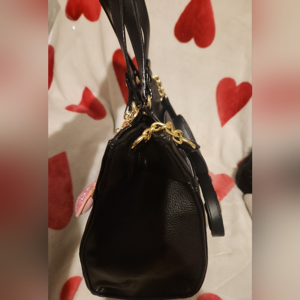Juicy Couture Lock Satchel - Picture 5 of 8